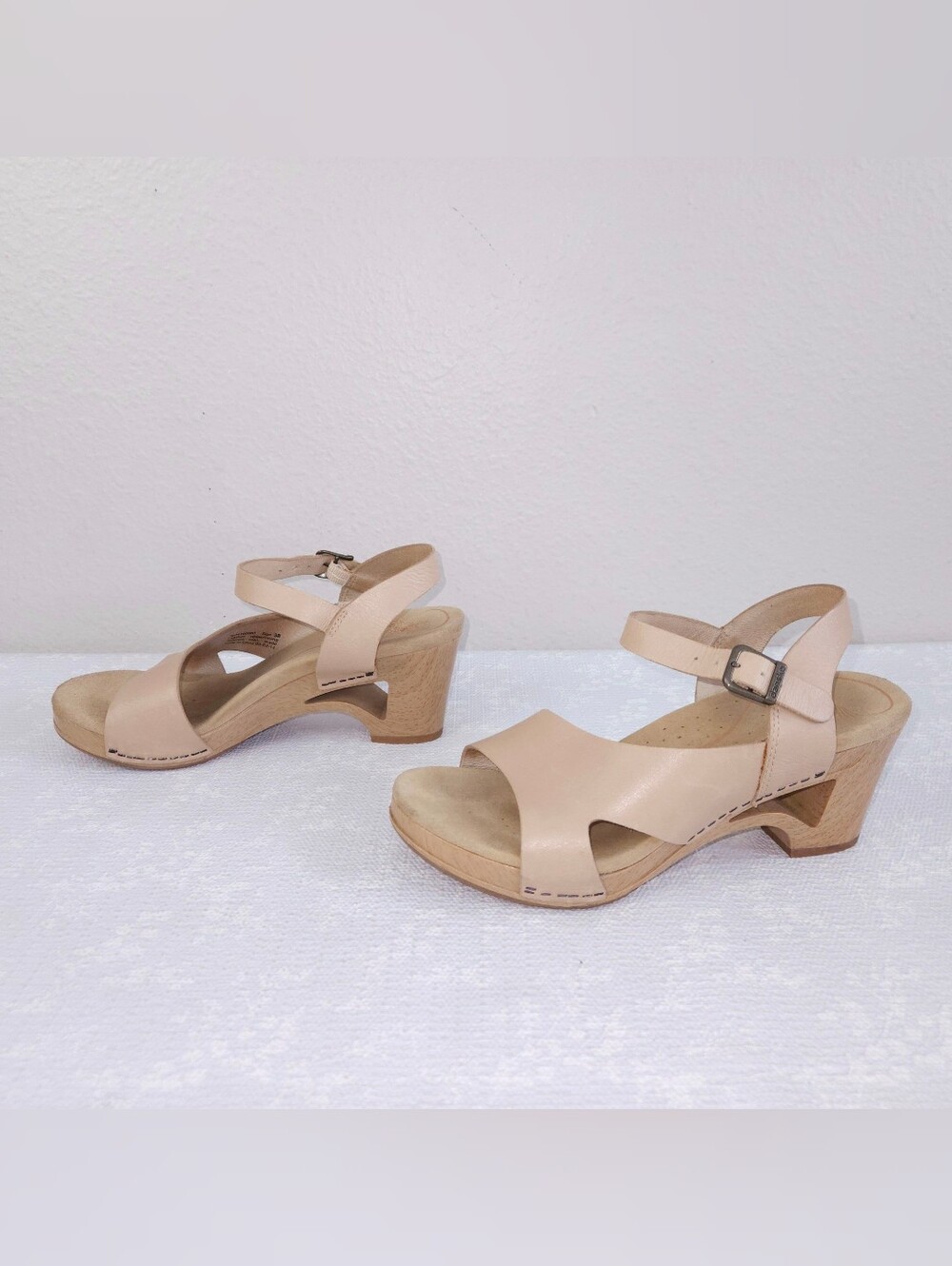 DANSKO Tasha Clog Cut-Out Leather Platform Sandals